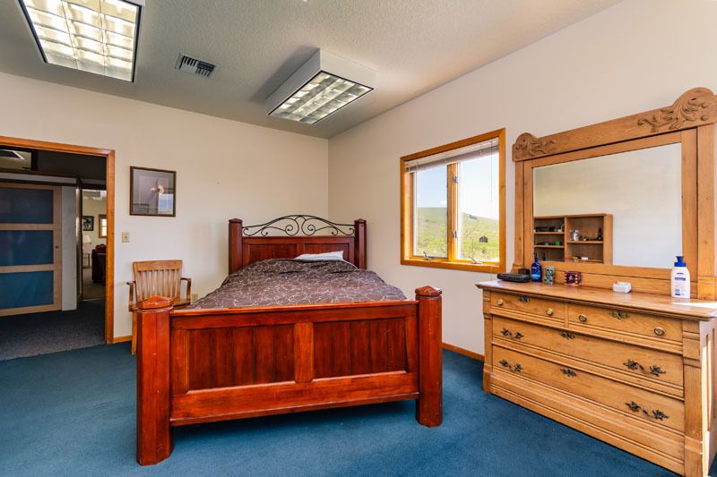 Commercial/Office Building: 5707 W Harrier Dr, Missoula, MT 59808
